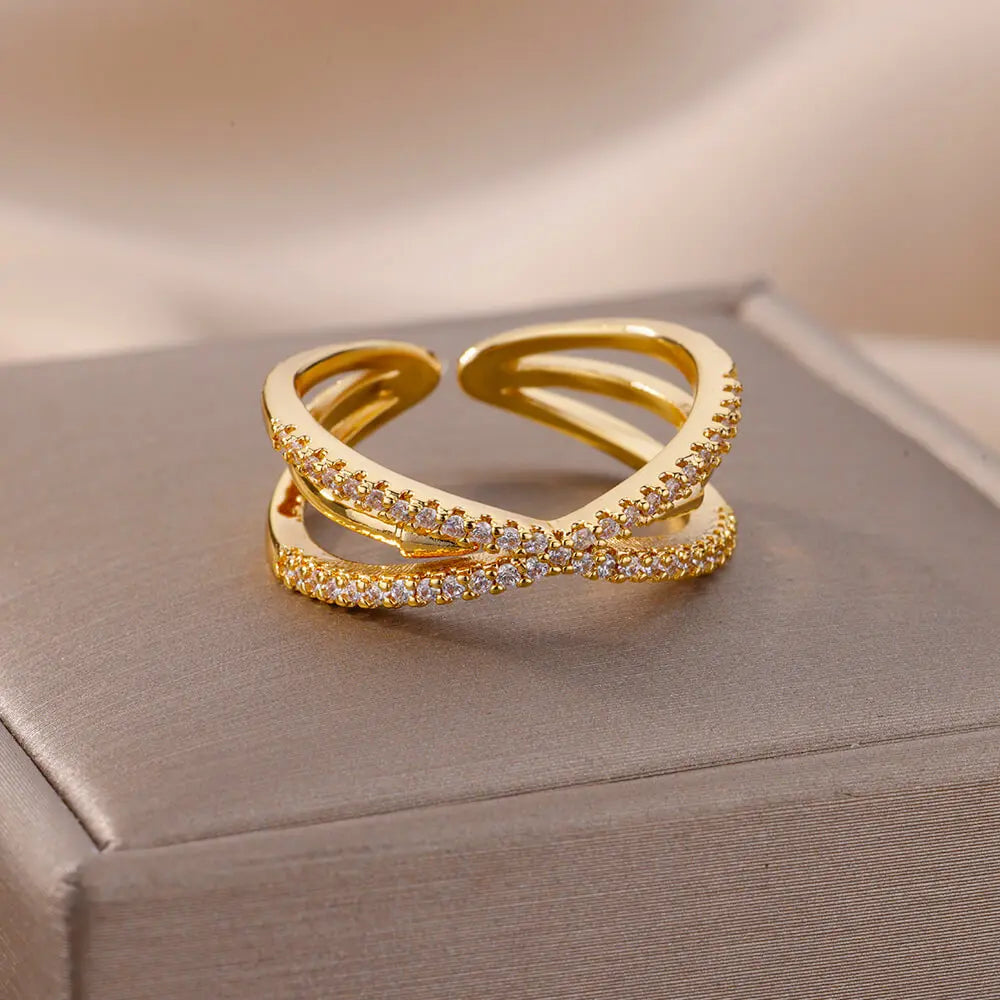 Criss-Cross Ring